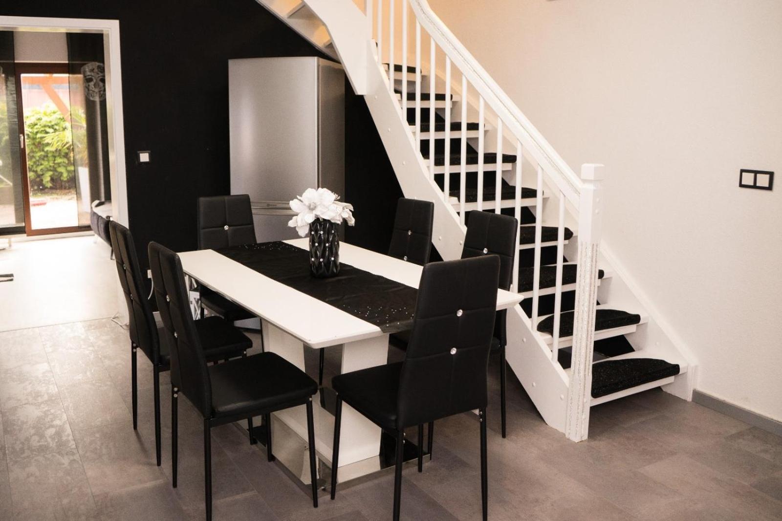 Zum Kaeutzchen 120Qm Ferienhaus 8 Personen 4 Schlafzimmer Nossentiner Huette Exterior foto